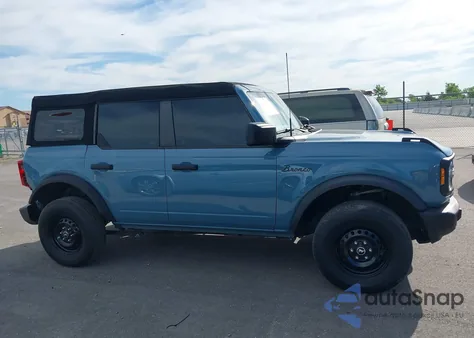 2023 Ford Bronco z USA, uszkodzony, nr VIN 1FMDE5BH2PLA98570